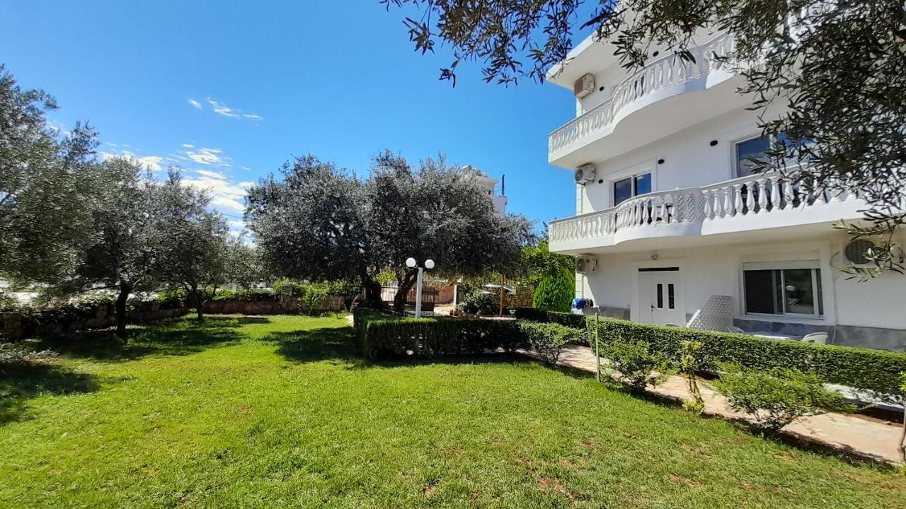Hotel Villa Ambra Ksamil Exterior photo